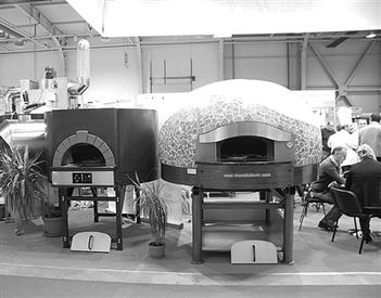 技术转让驱动产业升级与经济发展